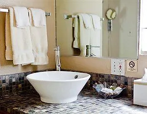 Desert Paradise - Gay Men's Hotel